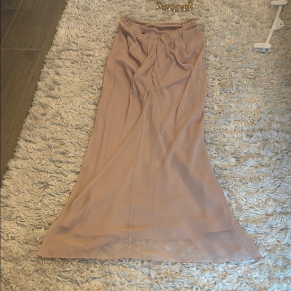 Gorgeous chiffon flowy maxi dress. Strapless.. Absolutely stunning on. - Picture 10 of 14